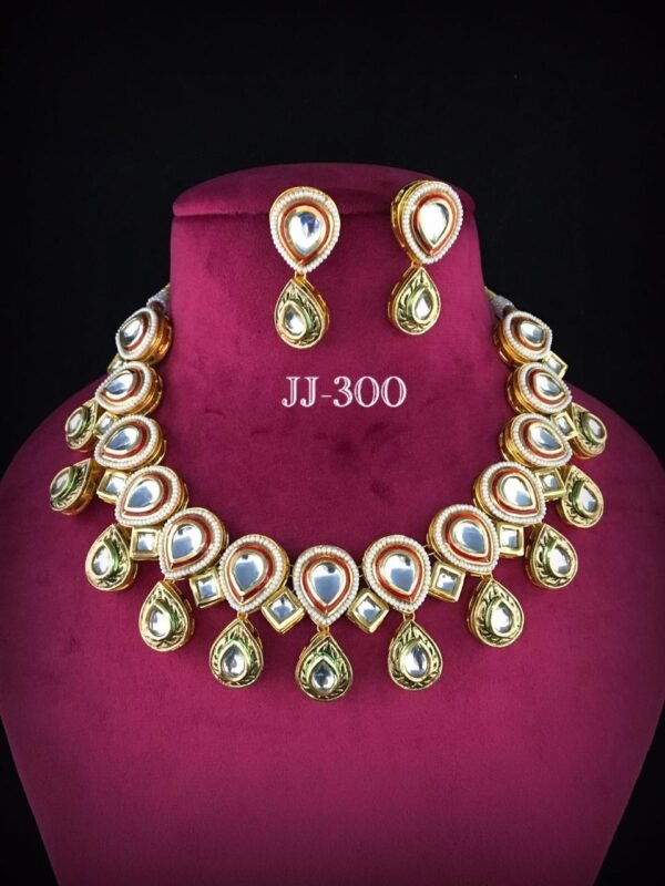 KUNDAN RED MEENAKARI NECKLACE