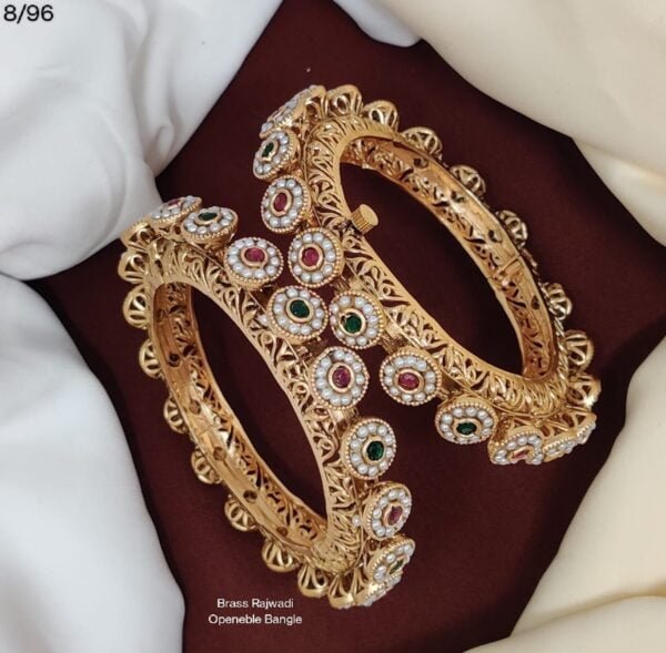 MULTI COLOUR RAJWADA BANGLES