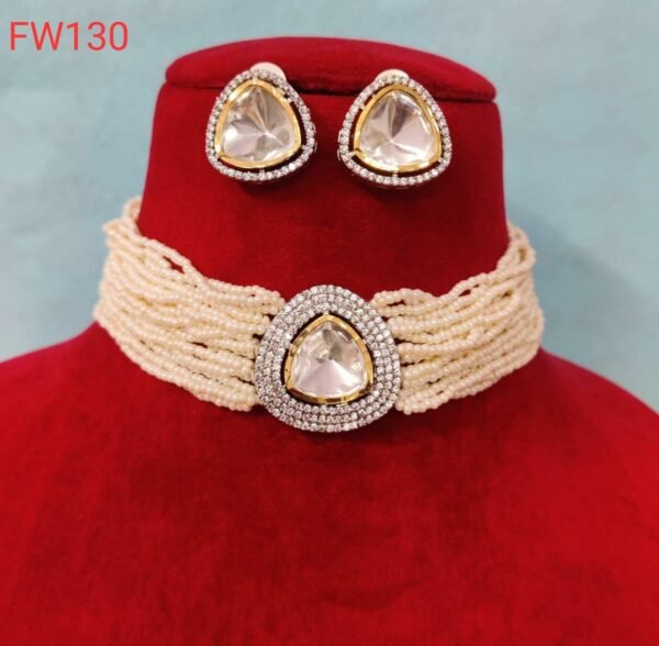 UNCUT PEARL CHOKER