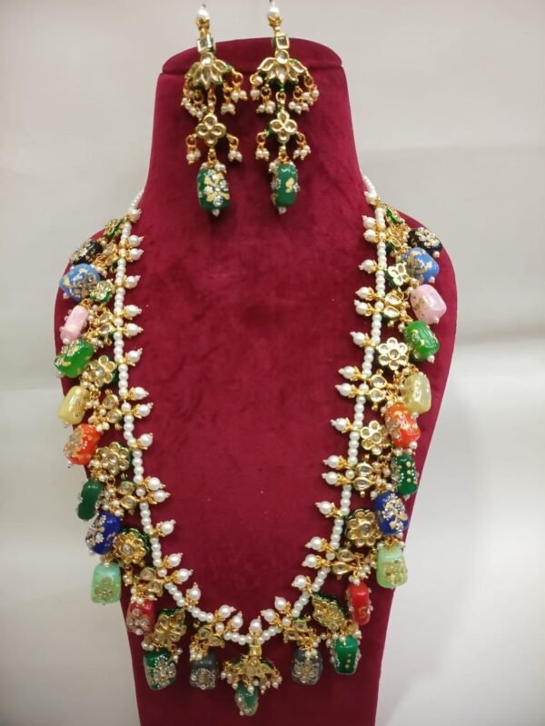 MULTI PEARL NECKLACE