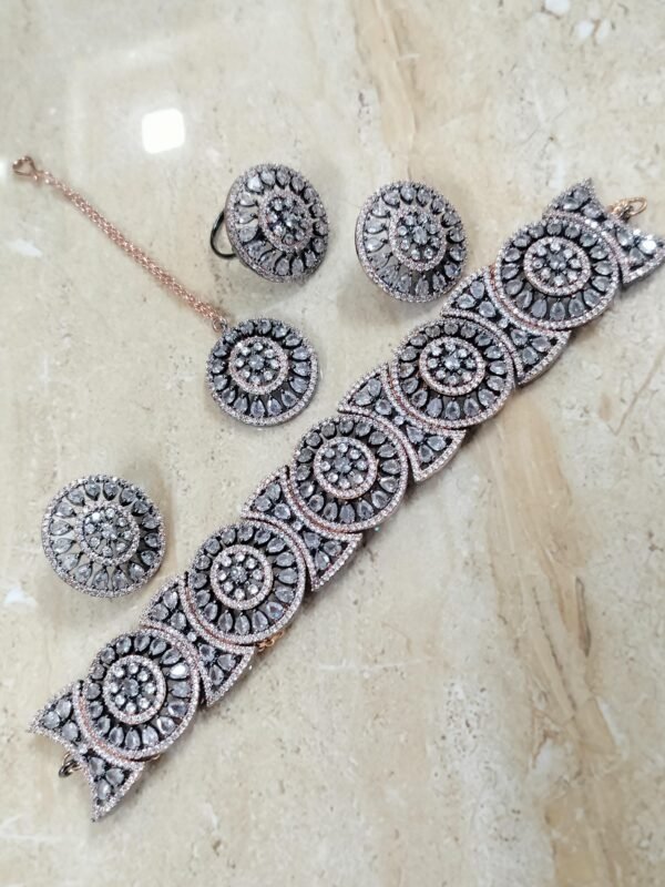 AD CHOKER SET