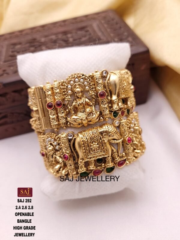 TEMPLE BANGLE