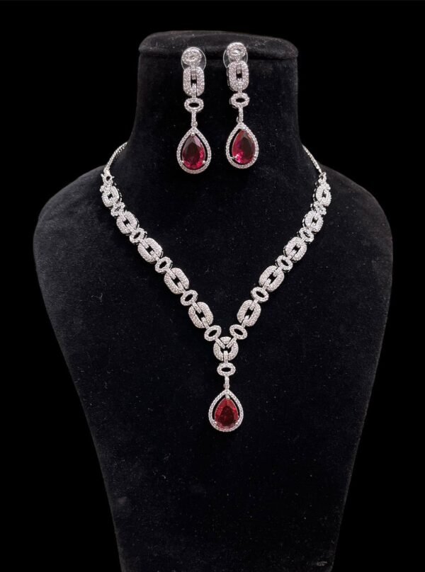 AMERICAN DIAMOND PENDANT SET