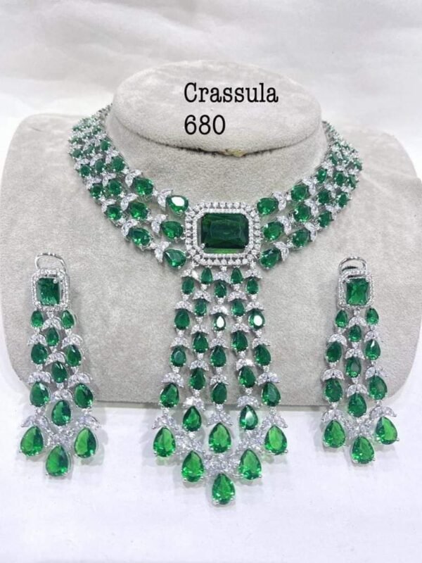 DIAMOND EMERALD NECKLACE