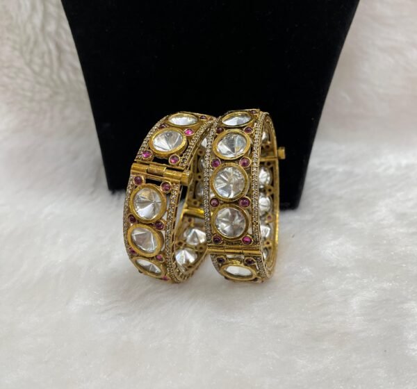 KUNDAN VICTORIAN BANGLE