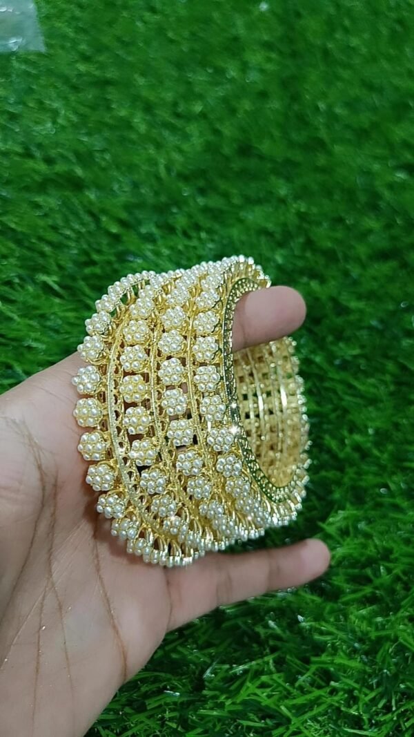KUNDAN BANGLE