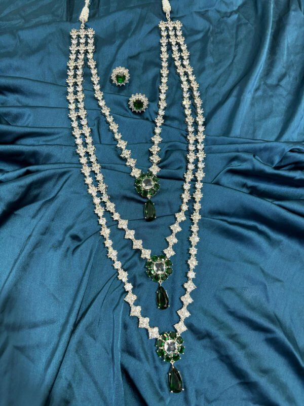 NEETA AMBANI EMERALD NECKLACE