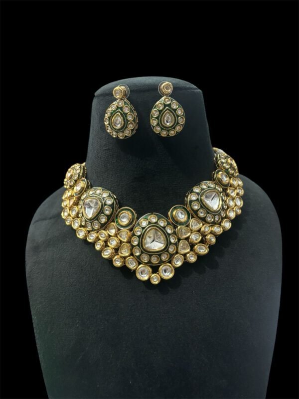 KUNDAN NECKLACE